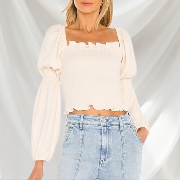 REVOLVE LINE & DOT Veronica SMOCKED BLOUSE CRÈME BLOUSON SLEEVES SIZE  S
NWOT - Picture 4 of 9